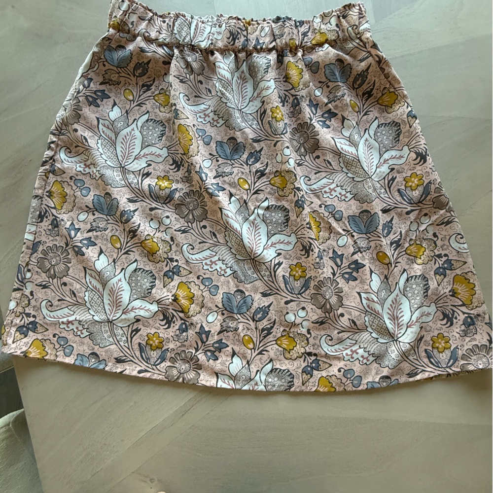 LOFT A-Line Skirt with Floral Pattern in Yellow and Gray